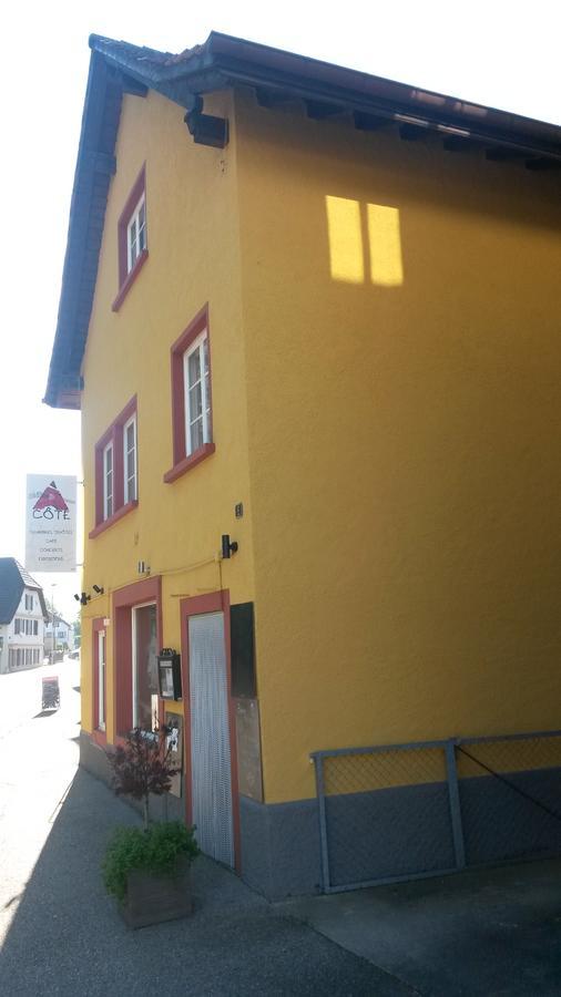 A Côte Acomodação com café da manhã Motiers Exterior foto